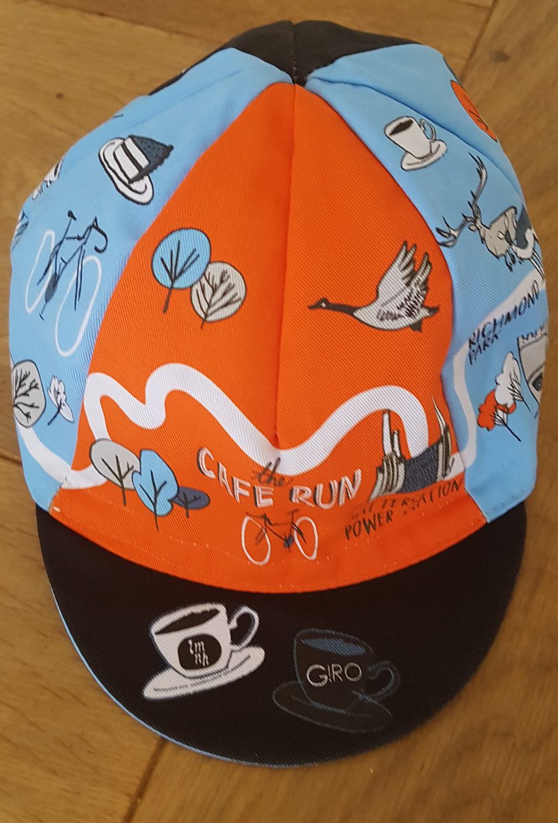Geraint__Lewis's tweet photo. Had to pop into town at lunchtime. Perfect opportunity for a #caferun @1ookmumnohands @GIRO_Cycles https://t.co/cKNm9Ga9xQ