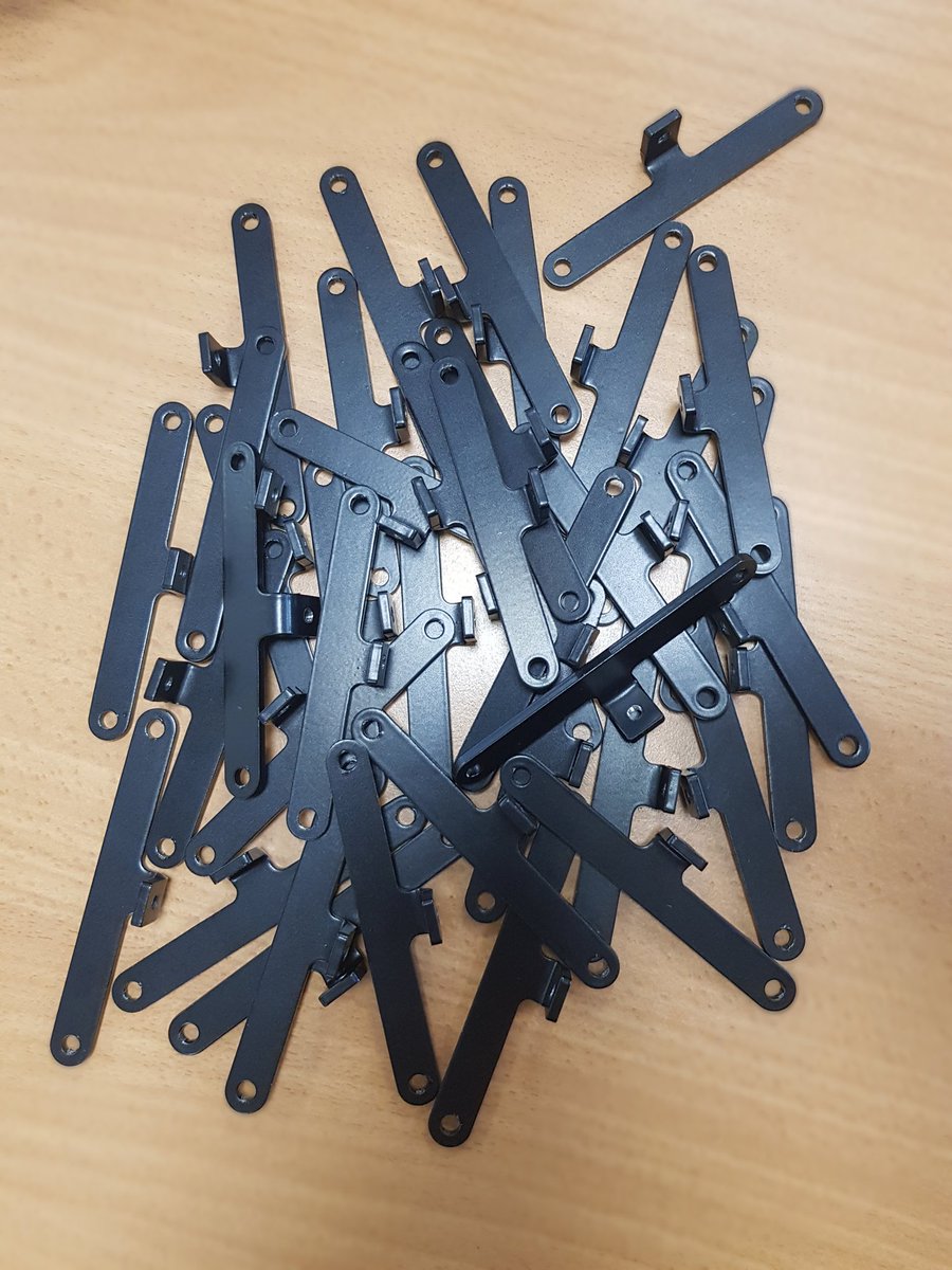These Brackets👌...
Laser Cut from Mild Steel, Folded, Tapped and Powder Coated.

If you have any jobs you would like us to quote, our Sales team would be happy to help;
 Sales@lincolnprecisionengineering.co.uk 📩
#Engineering #Lasercutting #LPE