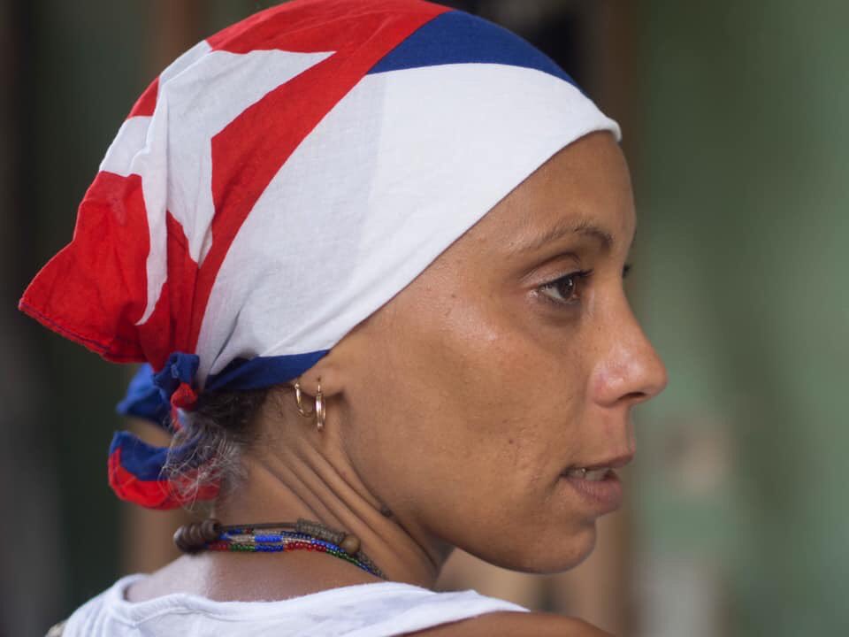 Mov_sanisidro's tweet photo. .@KireniaYalit “Reto cumplido!!! #LaBanderaEsDeTodos Aquí llevo mi bandera, la de todos los cubanos y las cubanas!!!”
#Cuba https://t.co/Hq5lEuMeGQ