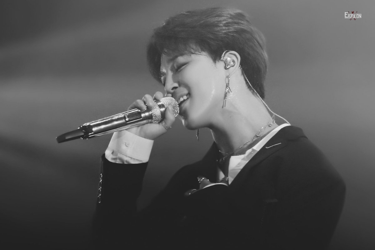 Eidolon_JIMIN's tweet photo. 190811 롯데패밀리콘서트

🎬
#JIMIN #박지민 #지민 
#BTS #방탄소년단 
@BTS_twt https://t.co/uQkAiTX5E5