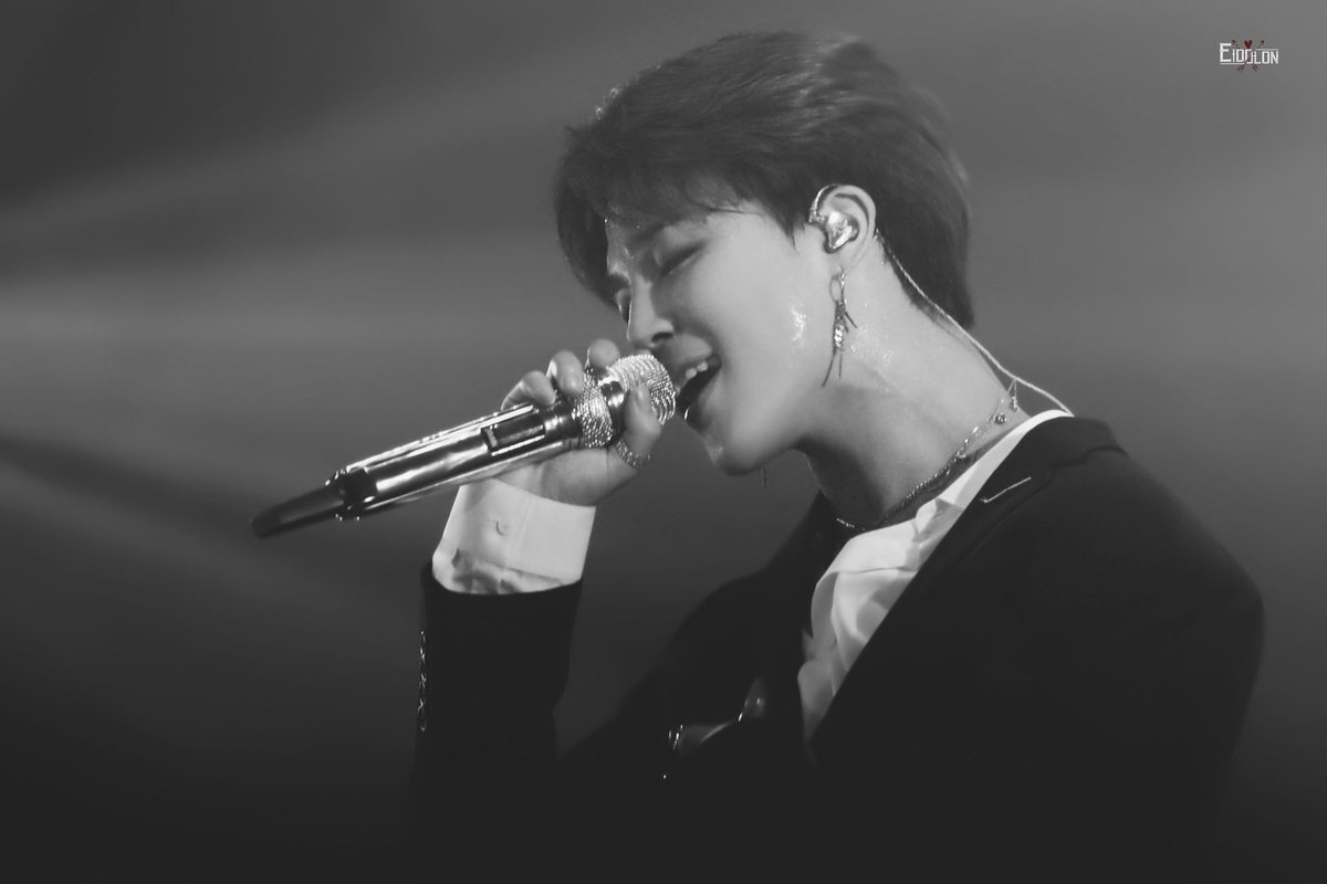 Eidolon_JIMIN's tweet photo. 190811 롯데패밀리콘서트

🎬
#JIMIN #박지민 #지민 
#BTS #방탄소년단 
@BTS_twt https://t.co/uQkAiTX5E5