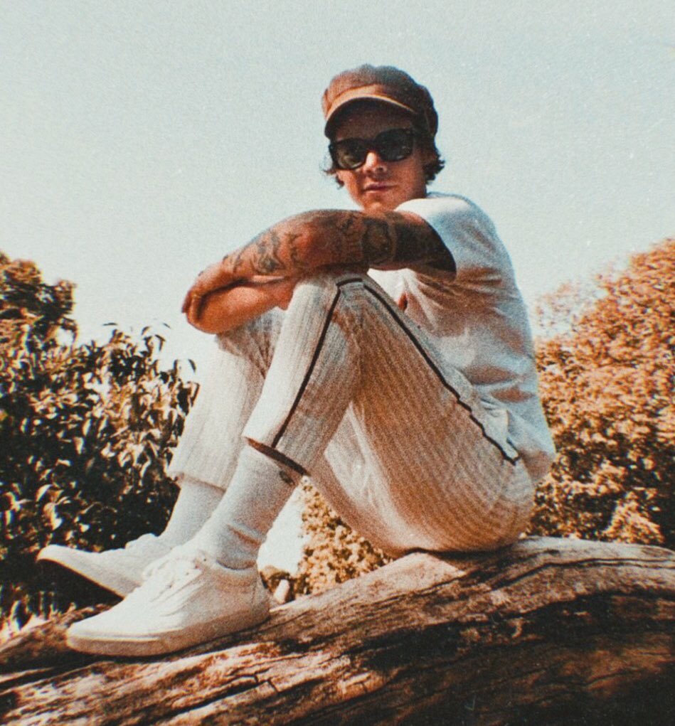 7Osharry's tweet photo. We don’t realize how lucky we are to live in the same era as Harry. https://t.co/SGwqEmjszc