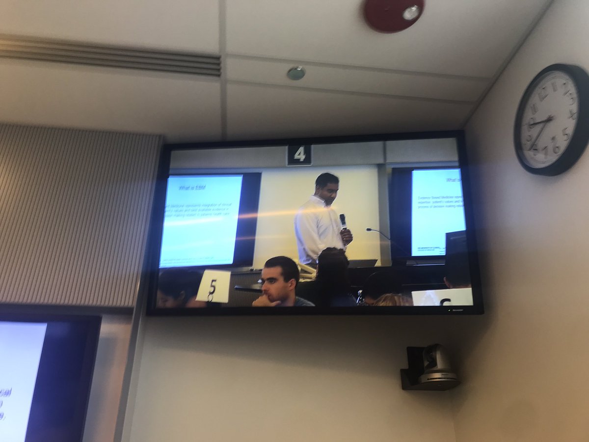 HeatherHeiman's tweet photo. Awesome #EBM session for @uiccom M1s on day 2 led by the inimitable Mahesh Patel and Radhika Sreedhar in our active learning classroom. Two floors- one unified session. #techisamazing https://t.co/58XYoTuibZ