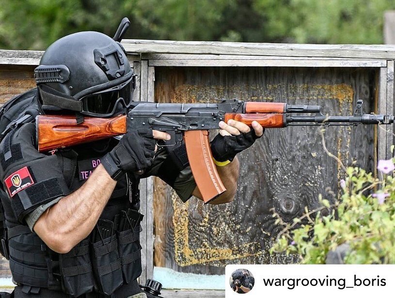 Lct_airoft's tweet photo. I like your badge👏👏👏
Picture from IG @wargrooving_boris
.
.
.
LCT Airsoft IG
➡️ https://t.co/eK8mmfGWG6
#lct #lctairsoft #lctgun #lctairsoftgun #aeg #airsoft #airsoftgun #airsoftlove #airsoftlife #airsoftworld
#lct_airsoft #lctairsoftgun #lck_series #lck74 #airsoftgun https://t.co/8B603Mk3RB