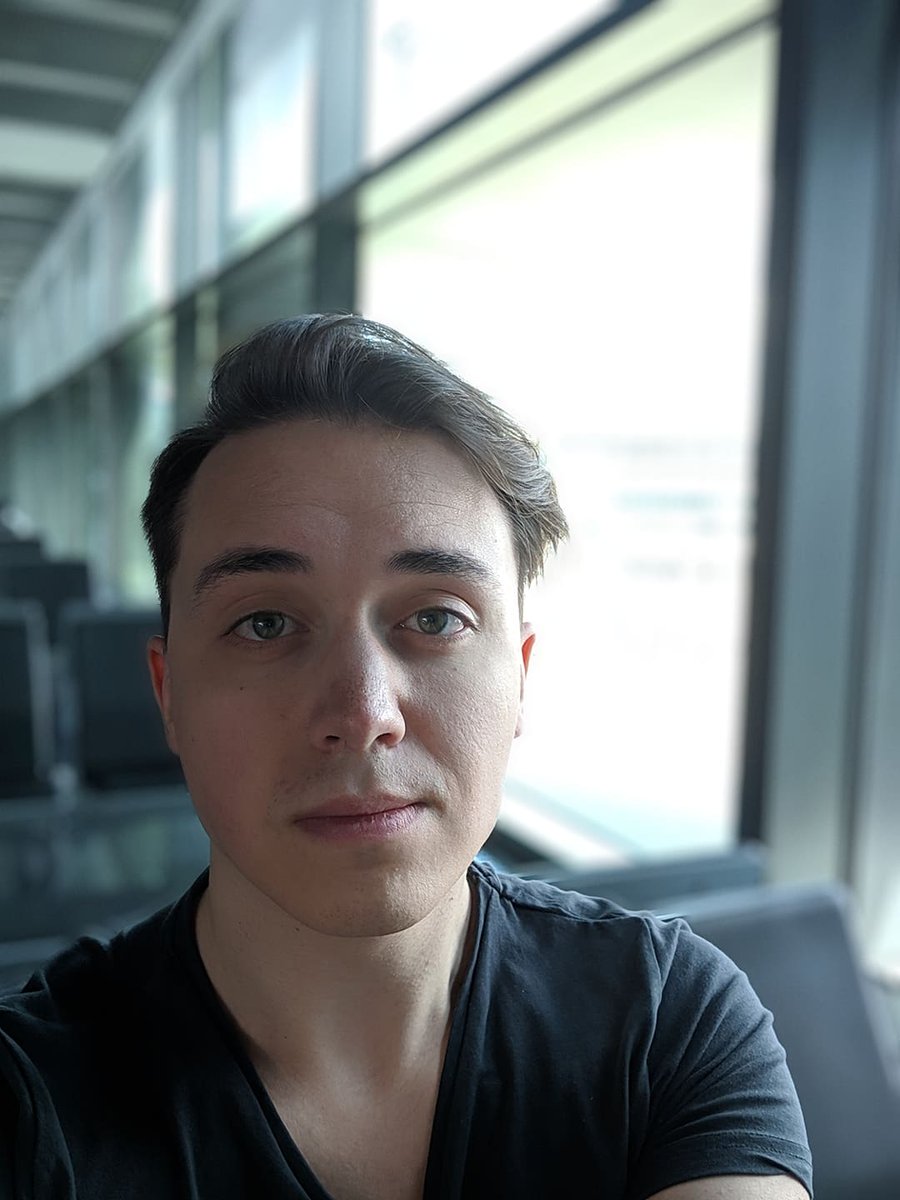 ZalgirisEsports's tweet photo. 🧙‍♂️🛫
@s8ris: I'm so hyped for Seoul!!!
Also @s8ris when the manager asks for a photo right after he said that: https://t.co/jCL80wXiLE