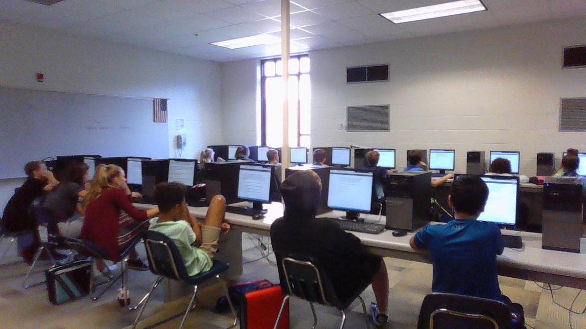 Banks_Teacher's tweet photo. STAR Reading test today; so far, so good! https://t.co/Gq7t7onpmh