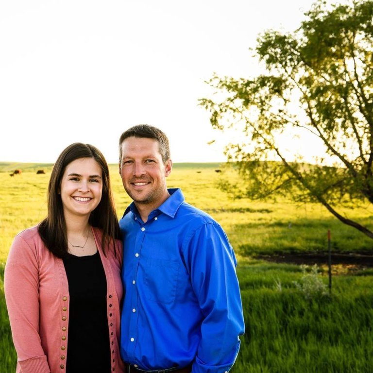 AgCountry's tweet photo. Doug Bichler is a North Dakota farmers who lost his arm in an accident. He explains the power of a positive attitude on the latest #TransFARMation Podcast. Take a listen! https://t.co/YMmAHNjiBb https://t.co/7QIfD2PNRS