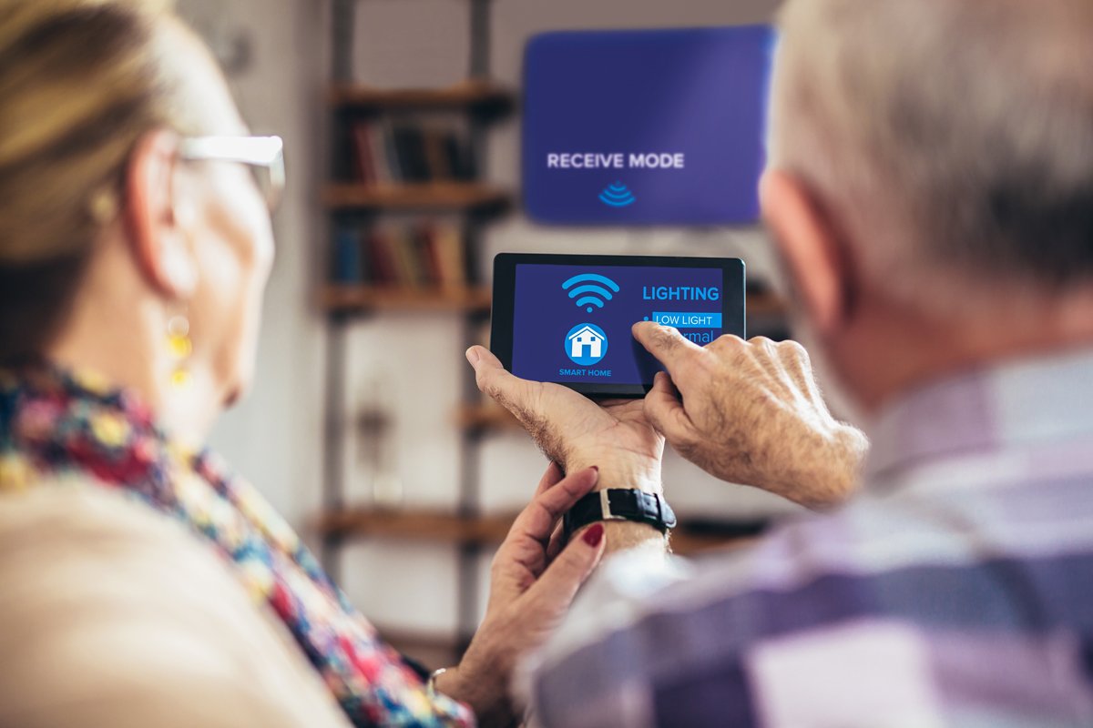 smarthomesummit's tweet photo. What solutions are today’s consumers looking for from their smart home? To be discussed at Smart Home Summit 2019. https://t.co/mgSG5m9hT9 
Do you have a smart home device? Share it with us in the comments. #smarthomesummit2019 #smarthomeconference #smartdevices #smarthome https://t.co/oM0l7Hkz2P