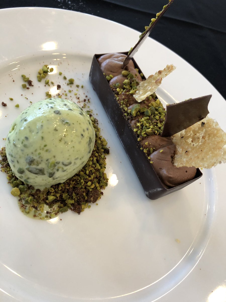 MCCC_Food's tweet photo. We’re recruiting for a passionate Hospitality and Event Sales Co-ordinator. If you would love to eat desserts like this on a regular basis, then this is the role for you! https://t.co/hwyYQ2BgIz #MCCCFood https://t.co/Sk0ci1dntw