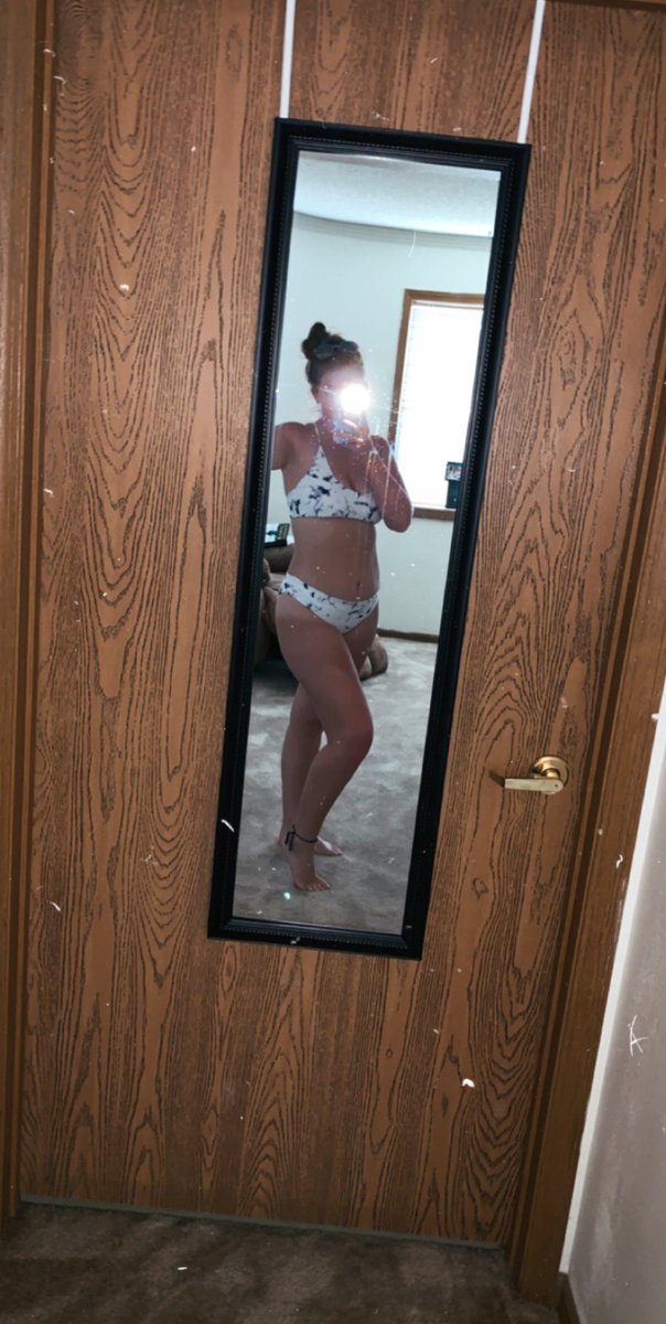 EmilyFlecky's tweet photo. 📍Update: So proud of myself and being able to say that I am 50 pounds down. First picture is from last July and 3rd picture was from morning! I have such a great support system and I’m getting so much closer to where I want to be 💪🏼 https://t.co/nVq47hH7hX
