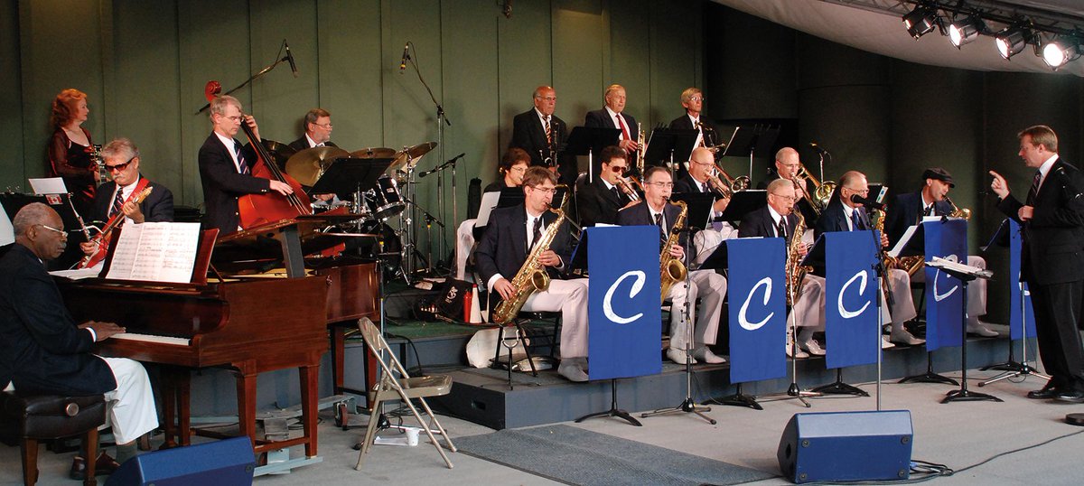 [Tonight] Tuesday August 13, 8:00PM at The Butchart Gardens: The Commodores perform Classical Big Band with dancing on stage. 
#ExploreVictoria