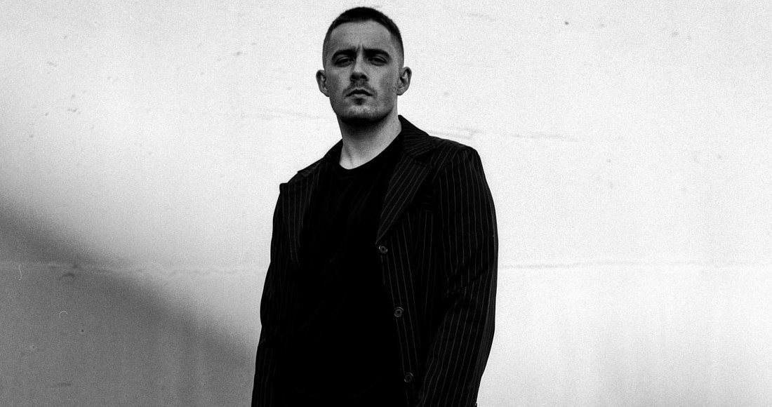 irishcharts's tweet image. As of today's Official Chart sales flash, @DermotKennedy is just 277 combined sales away from the Number 1 spot! Can he become the first Irish act to top the national chart since March 2015? More: bit.ly/33zxKKO
