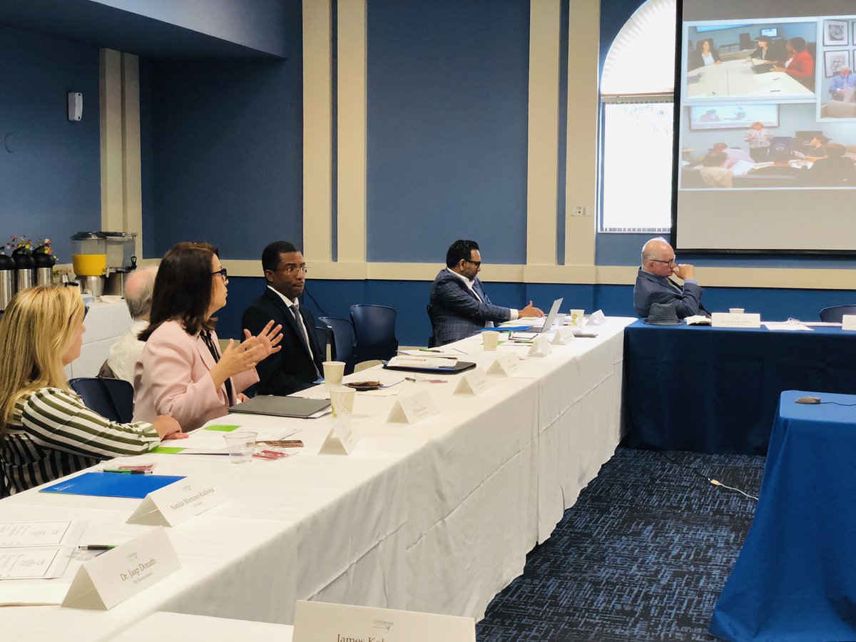 LifeSciencesSF's tweet photo. The #Grant Writing Lab at @NSUFlorida has helped over 1,000 individuals and teams on their projects. Their goal is to connect researchers with other #researchers, researchers with funding opportunities, & #NSU with external partners. #LSSF https://t.co/rfECC0cxcA