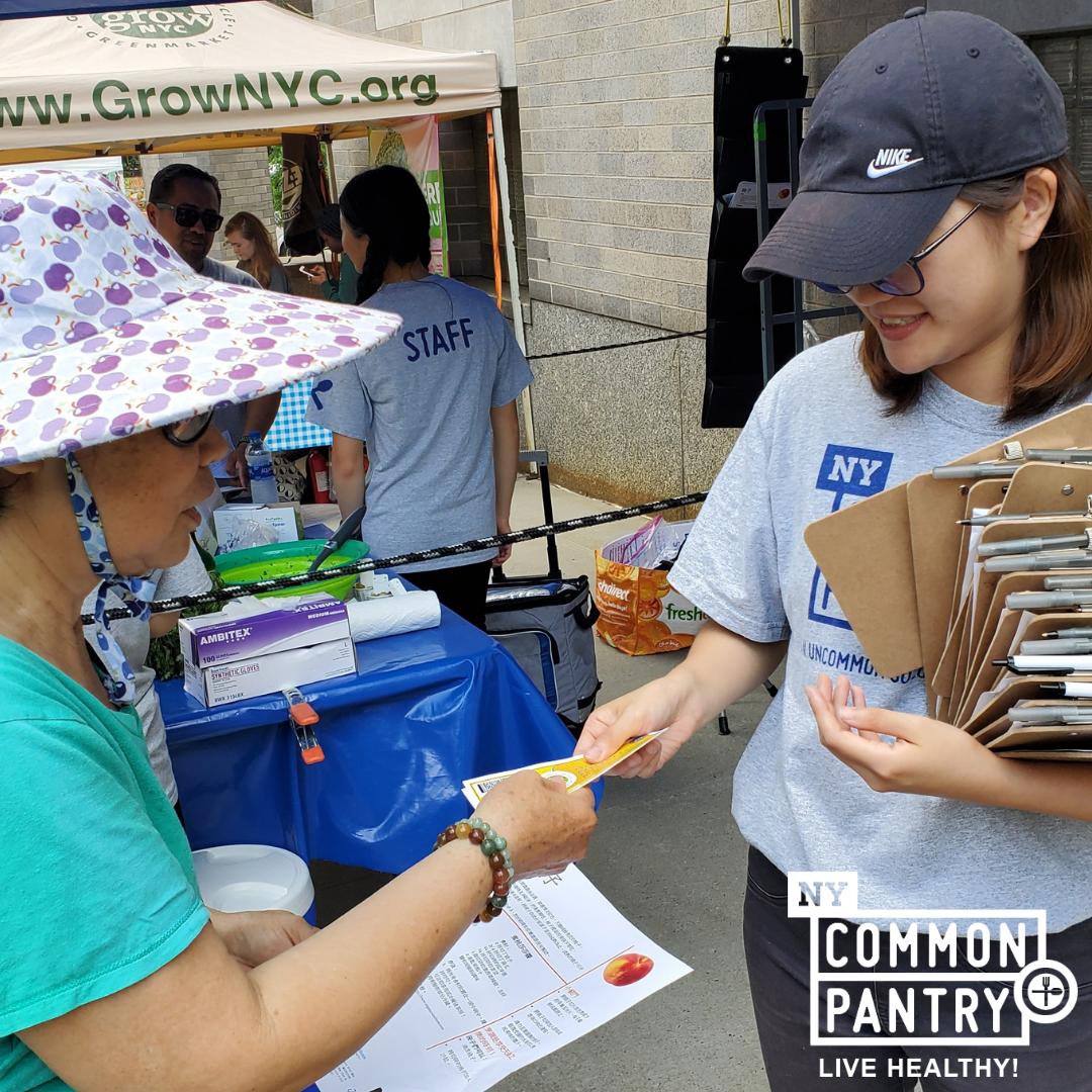 LiveHealthyNYCP's tweet photo. Farmers market season is a great opportunity for our nutrition education team to promote MountSinai Bucks. Visit us every Wednesday at Mount Sinai Greenmarket! #gmktnyc #grownyc #MyMountSinai #ohSNAPnyc #farmersmarket #greenmarket #buylocal #nutritioneducation #livehealthy https://t.co/q8v88zJ2J1