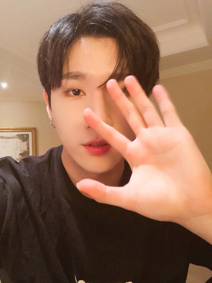 timeto_im's tweet photo. [180814] 공식트위터 #몬스타엑스 #MONSTA_X #아이엠 #창균 https://t.co/u3CINPXTNW