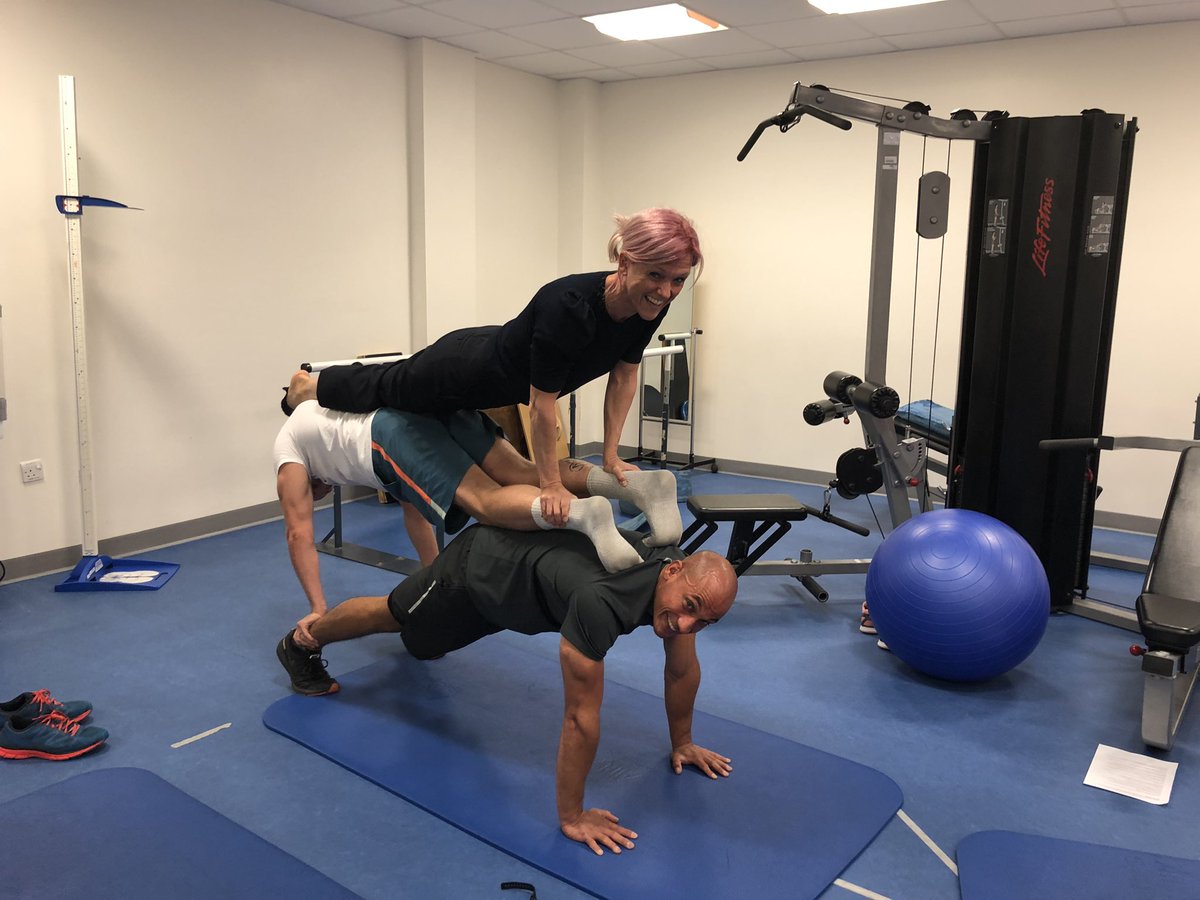 jessgent78's tweet image. An array of #AHPsActive going on today - appropriately at an exercise prescription workshop!! Taking on the @SolentNHSTrust execs challenge on planking - it doesn’t matter how you do #gettingactive but we love a healthy challenge too 🙏 @Sarahatsolent @WeAHPs @Jackycsgo