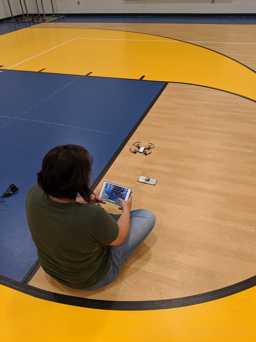 Whenever drones are involved, it's a good day. #ti4e <a href="/raddjaso/">Jason Raddatz</a>