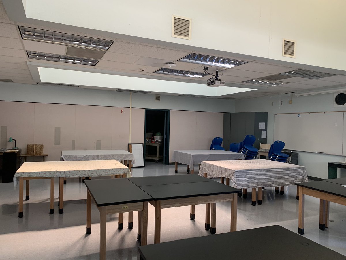 jennyAfinny's tweet photo. Can’t sleep - excited and overwhelmed by my new bare classroom! Pinterest has become a black hole of ideas!! Where to start?!Proud to join @hillsdalepride #clearthelists #clearthelist https://t.co/hEt2oKUhgw https://t.co/oD1Ui8oL0F