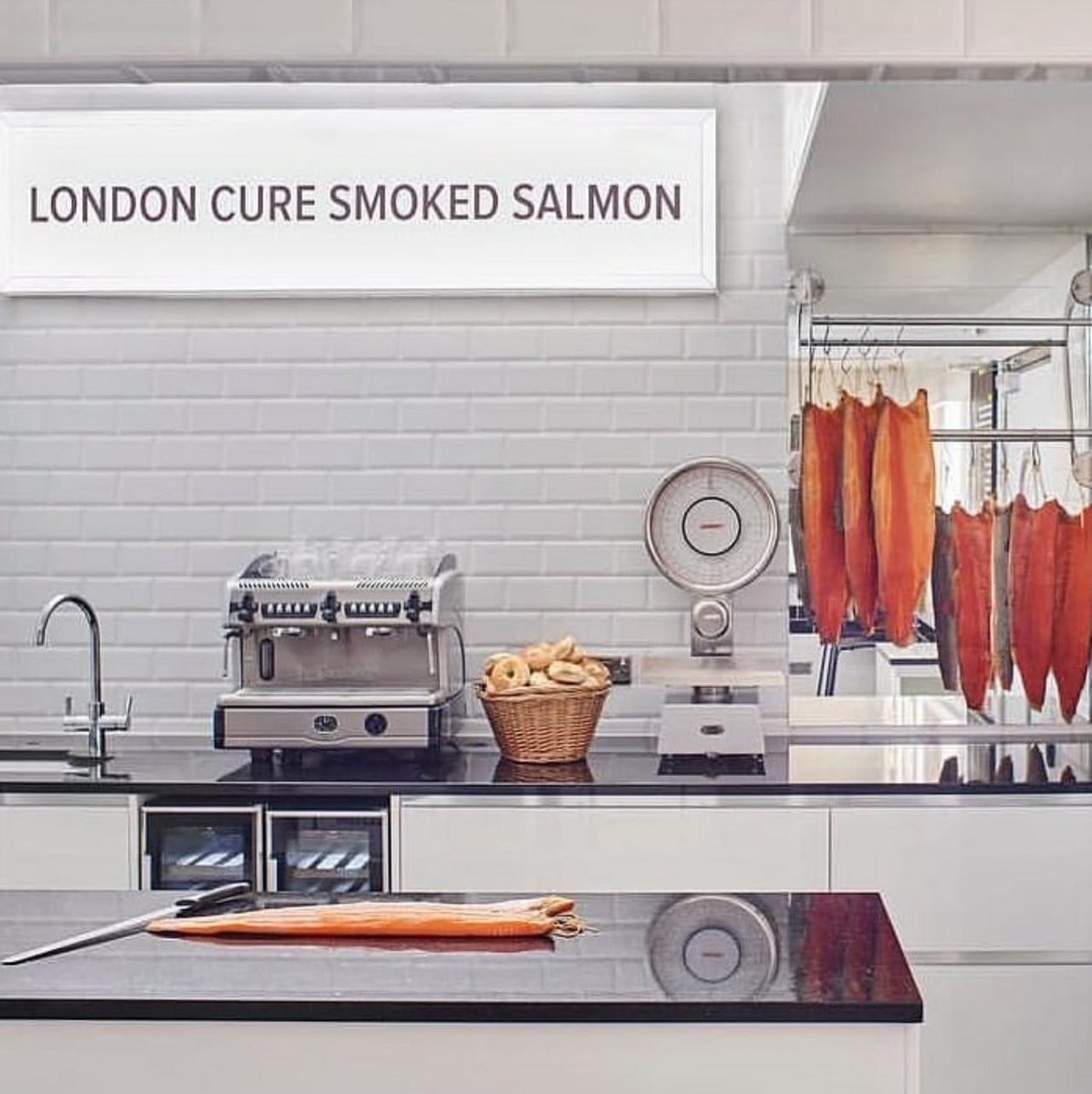 🐟🐟🐟 Hackney Wick royalty <a href="/hformanandson/">H FORMAN & SON</a> are the only name you need to know when it comes to the finest quality smoked salmon &amp; gourmet products, established over 100 years ago(!) ⁠
AND they have a new Deli opening soon @formansdeli. ⁠

📸 <a href="/hformanandson/">H FORMAN & SON</a>