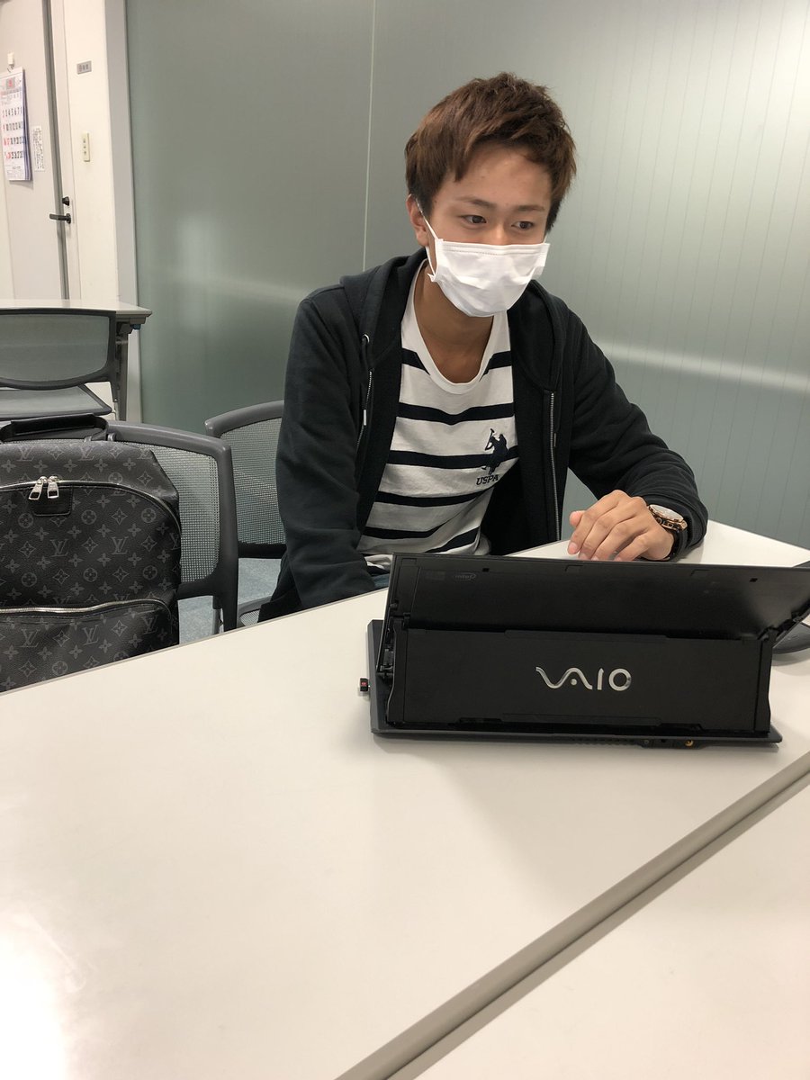 hayatonari12's tweet photo. 教えてる子に撮られた写真

懐かしい☺️ https://t.co/vHhExNO7iU