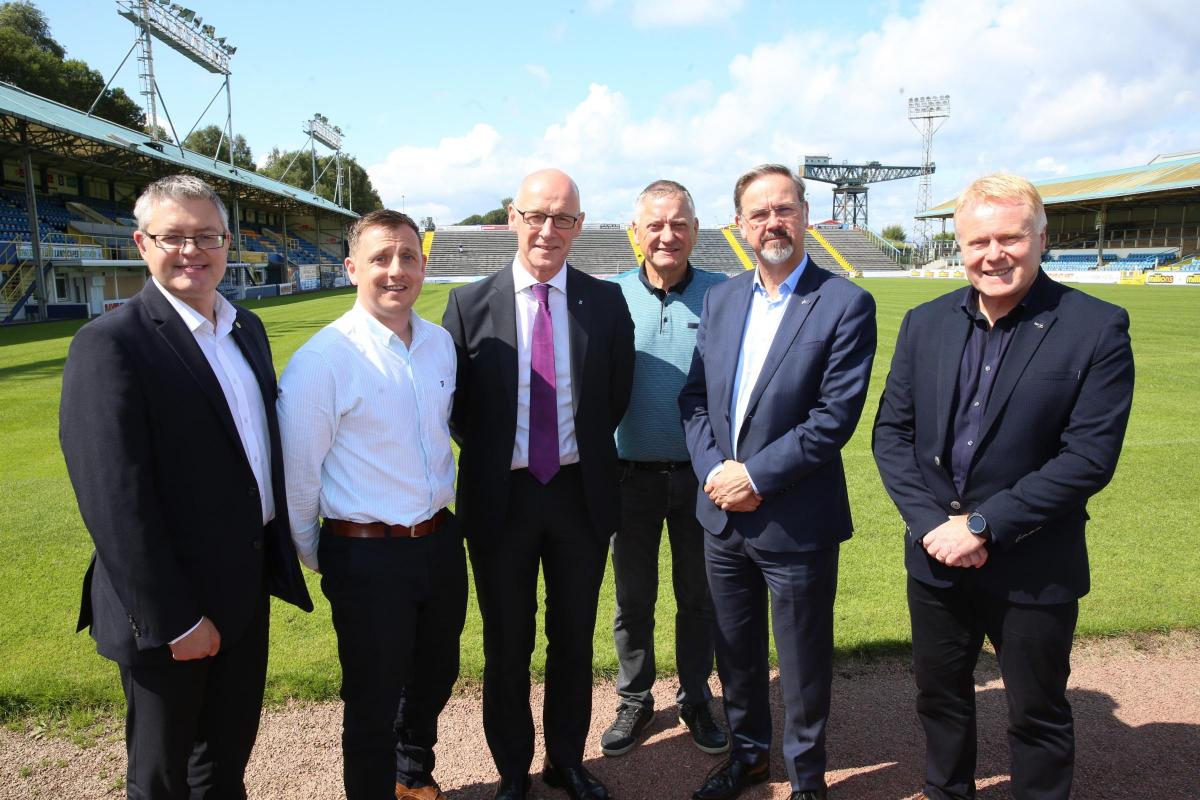 ArbGrowth's tweet photo. A bustling weekly round-up from @InverChamber with all of the latest local business news

https://t.co/UhMG5YR4cL

#inverclydechamber #arbgrowth #inverclydebusiness https://t.co/3sauw406pW