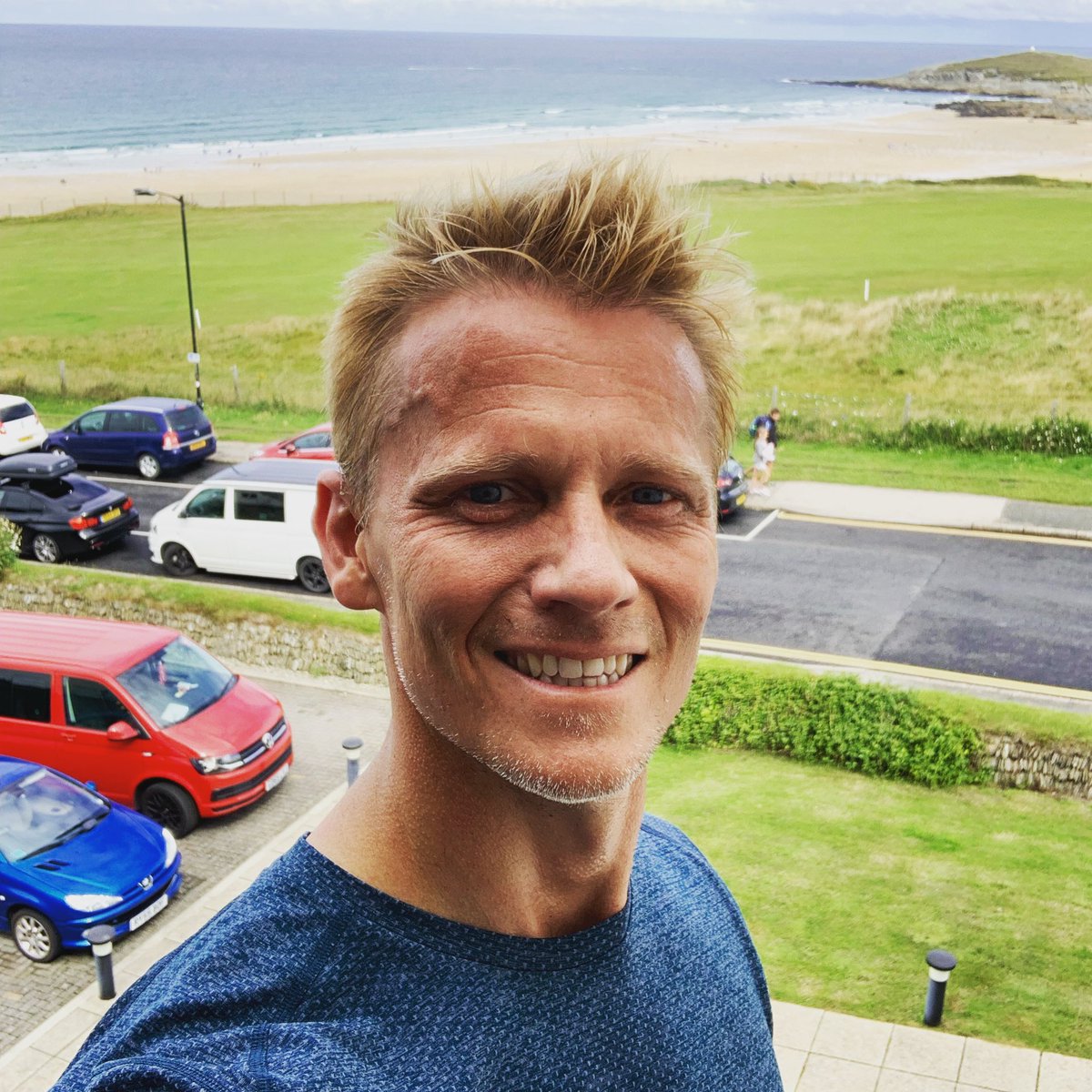 drscottym's tweet photo. Just completed 21k (half marathon) training run around the stunningly Newquay coastline.  Looking and feeling absolutely ruined but all for a good cause as I prepare for the #greatnorthrun2019 for @streetpawsvet  Please sponsor me using the link in the following tweet...thankyou! https://t.co/PGqfCIzu8C