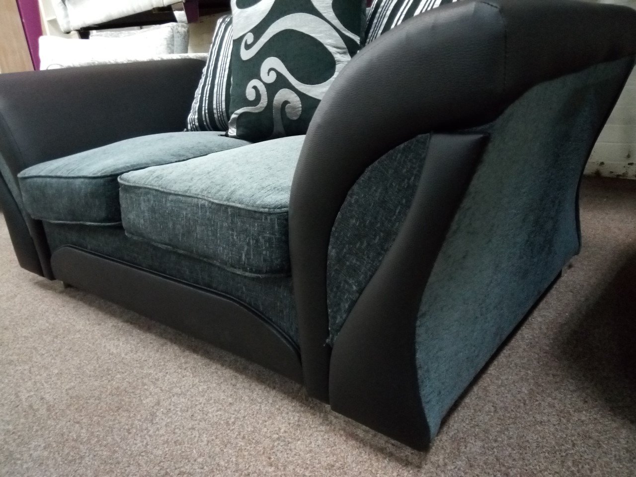 on Twitter "2 seater sofa! 😀 Last ones to clear! 😀