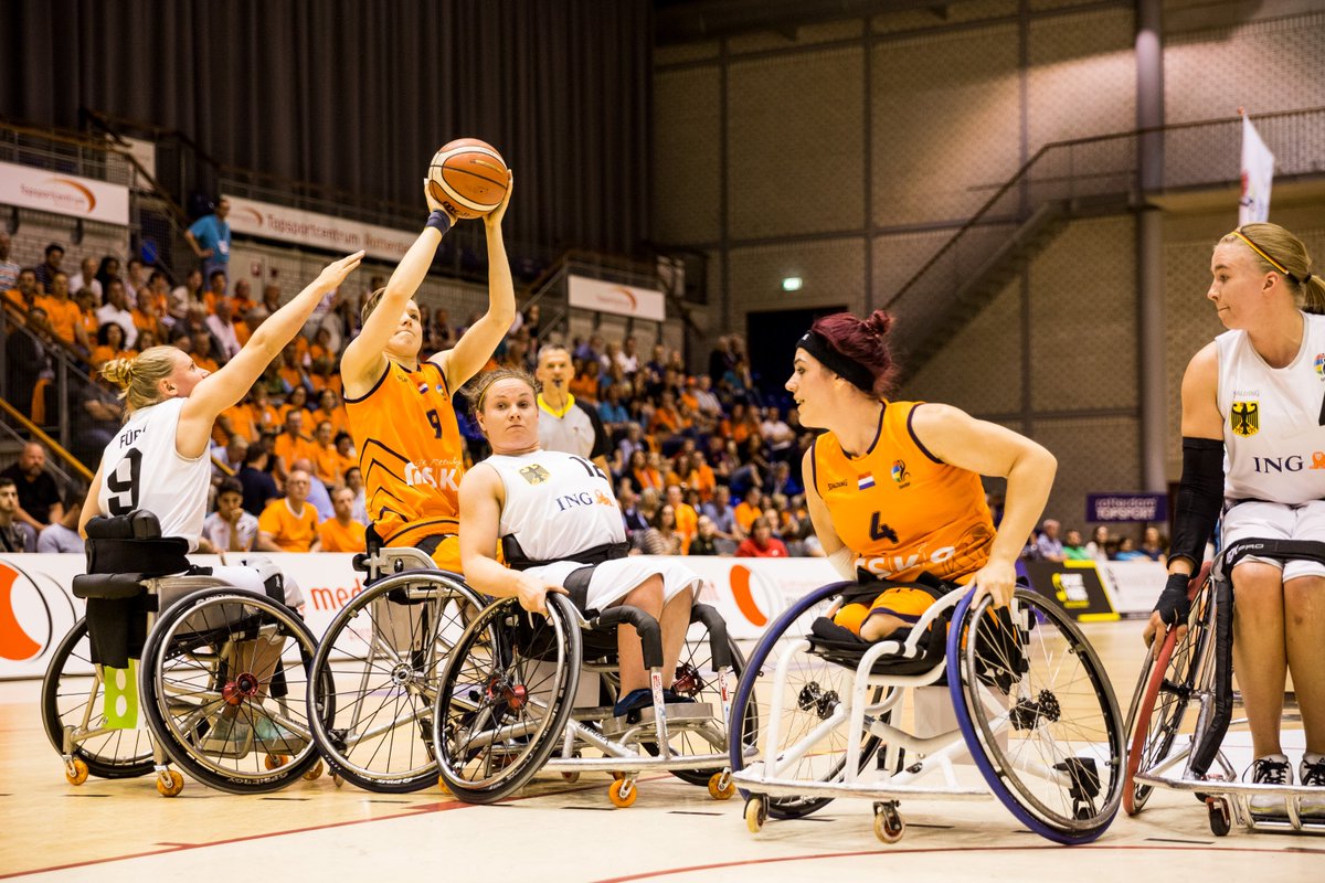 RdamTopsport's tweet photo. Rotterdam is een inclusieve, multiculturele en toegankelijke stad met passie voor sport. Het EK Rolstoelbasketbal, was een perfecte showcase van mensen die sporten en samenkomen, ongeacht mogelijkheden of belemmeringen. Lees verder: https://t.co/Ffh1mAN388 #RotterdamMakeItHappen https://t.co/7UDPb1URiO