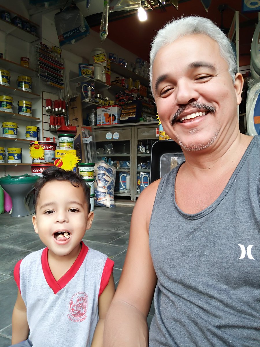 Joabis3's tweet photo. Esse menor é foda😂😂😍 https://t.co/GwDabcOw4w