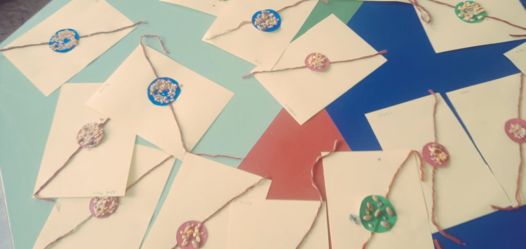 SujataPurkayas3's tweet photo. Creativity is the act of turning new and imaginative ideas into reality....... Our tiny creative learners are busy in making eco-friendly Rakhi.... #creativityandimagination #ecofriendlyactivity #rakhimakingactivity #sdg4 #rgsnoida @supritichauhan @rgsnoida https://t.co/cHWs7ZbiYd