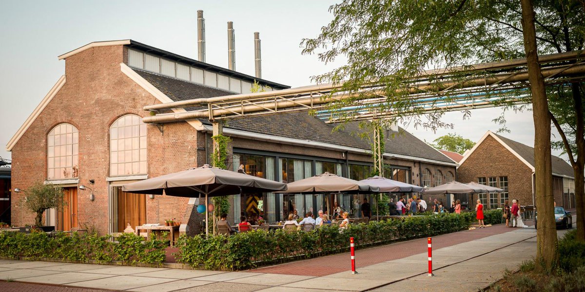 Pas verloofd? Gefeliciteerd! Op zoek naar een locatie voor een onvergetelijke bruiloft? Zondag 25 augustus is er open huis bij het Centraal Ketelhuis in Amersfoort. Kom langs tussen 13:00 en 16:00 uur. owl.li/L1eu30pkeQk