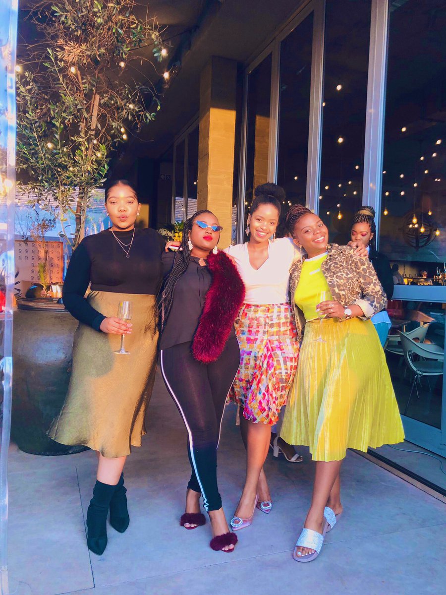 nyeleti_t's tweet photo. I don’t see my friends all the time because they are literally the busiest group of ppl it’s inevitable, they’re drs, lawyers, engineers and a performer. But I know when it’s time to show up and show out. They do. 14years+ of friendship 💕❤️ #day1s #2missing #TuesdayThoughts https://t.co/m1VI1u56a0