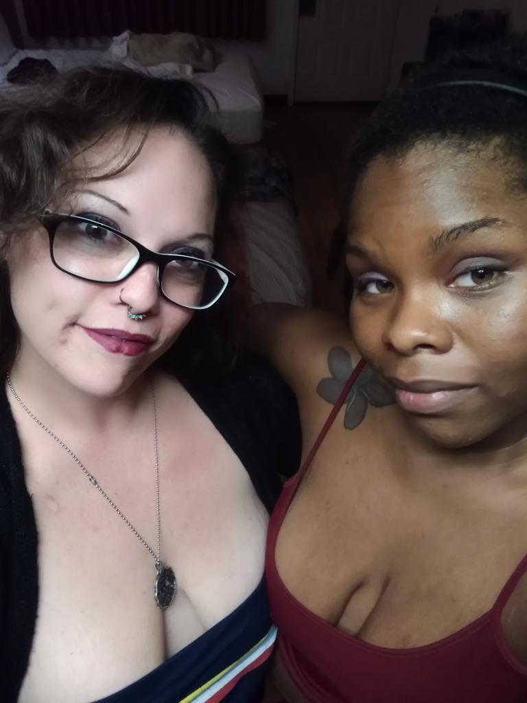 theBaybdoll's tweet photo. All girls weekend!, Lasting till Wednesday 😘🥰✋💋🌬️🦎🐇 https://t.co/fVCu7ZrthX