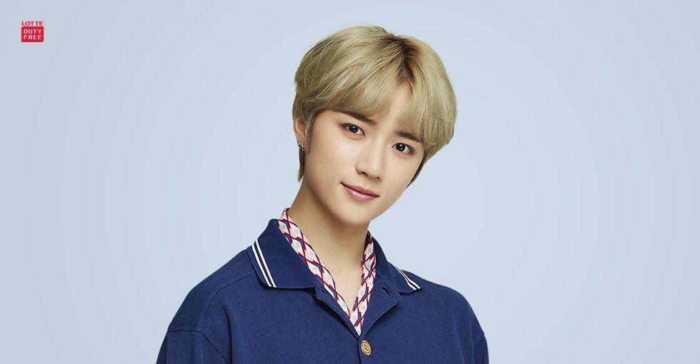 OnedreaMoa_TH's tweet photo. [📸 @TXT_members] 190813 Lotte Duty Free Models 'โกลบอล ซูเปอร์ รุกกี้' TOMORROW X TOGETHER

(https://t.co/t6fc5xbOPk)
#TXT (#TOMORROW_X_TOGETHER :#투모로우바이투게더) https://t.co/6TUfu3dNoZ