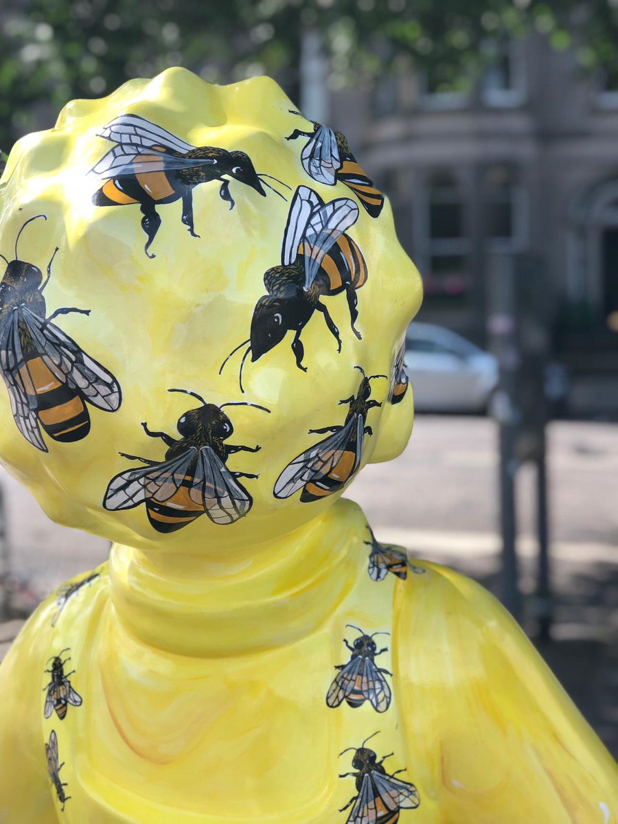 Hey #edfringe peeps! What's the BUZZZZZ?! We only have 5 more days left to make our Fringe so any fun recommendations send away! Positive stuff only PLEEZ 😁☀️✨ #makeyourfringe TT Tiny Theatre x