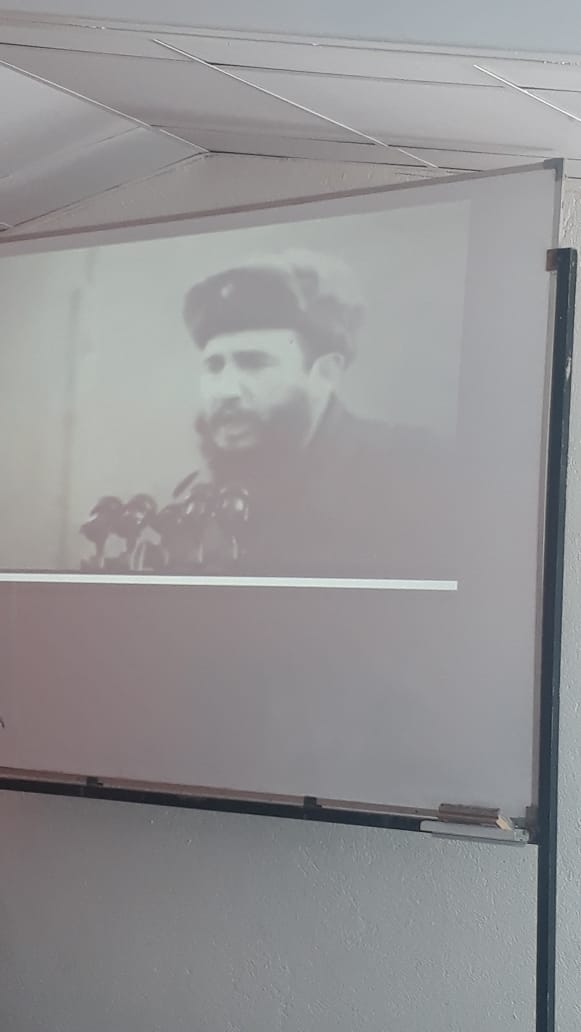 alfredomorilla1's tweet photo. #CubaEsFidel #cuba #FidelPorSiempre #Fidel #CubaEsSalud #CubaCoopera @embacuba_ecuad @CubacooperaEcQT @CubaMINREX 
La BMC QUITO conmemora y recuerda a su Eterno Comandante .
Somos Cuba y Continuidad de tu obra. https://t.co/SHQzK4yCUt
