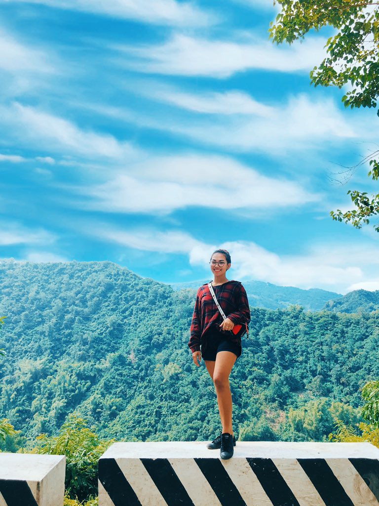 Ainyhaang0825's tweet photo. I dont care how long it takes me, but im going somewhere beautiful💕 #Adventure2019 https://t.co/XmDVg2nPzw