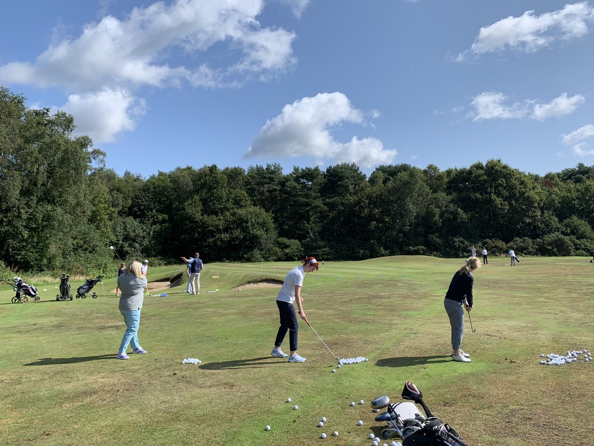 SimonPeafordPGA's tweet photo. Sunshine on the Heath!☀️ 9 Academy Members @waltonheath_gc in my group lesson today. Thanks to @PeteRobertsPGA for joing us this morning. Multiple shots with different clubs at different distances. Well done ladies 👍 #makinggolf https://t.co/s2qyXjPyq7