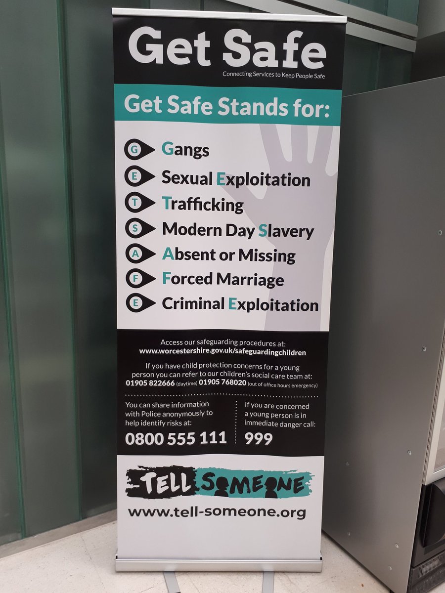 JuliaWatsonWWMP's tweet image. Good to see in reception of Kidderminster hospital. #getsafe #tellsomeone #MSHT