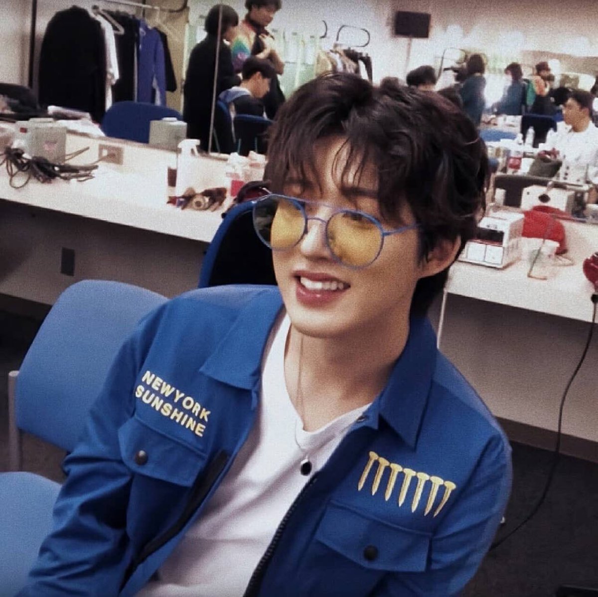 _binkyt's tweet photo. #Hanbin #mylove #頑張ってiKON #DontForgetHanbin #HangInThereHanbin #LetsSmileForiKON #iKONIC #ViKONIC #iKON 🌸🌸🌸🌸 https://t.co/3exHemlGP3