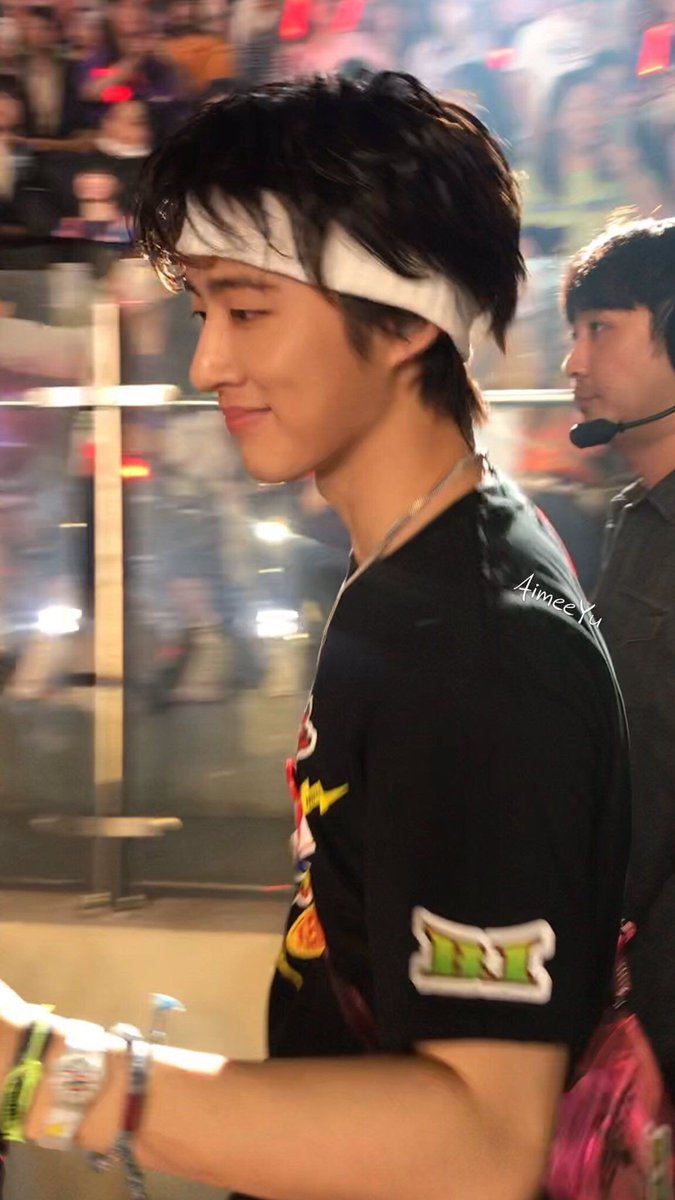 _binkyt's tweet photo. #Hanbin #mylove #頑張ってiKON #DontForgetHanbin #HangInThereHanbin #LetsSmileForiKON #iKONIC #ViKONIC #iKON 🌸🌸🌸🌸 https://t.co/3exHemlGP3