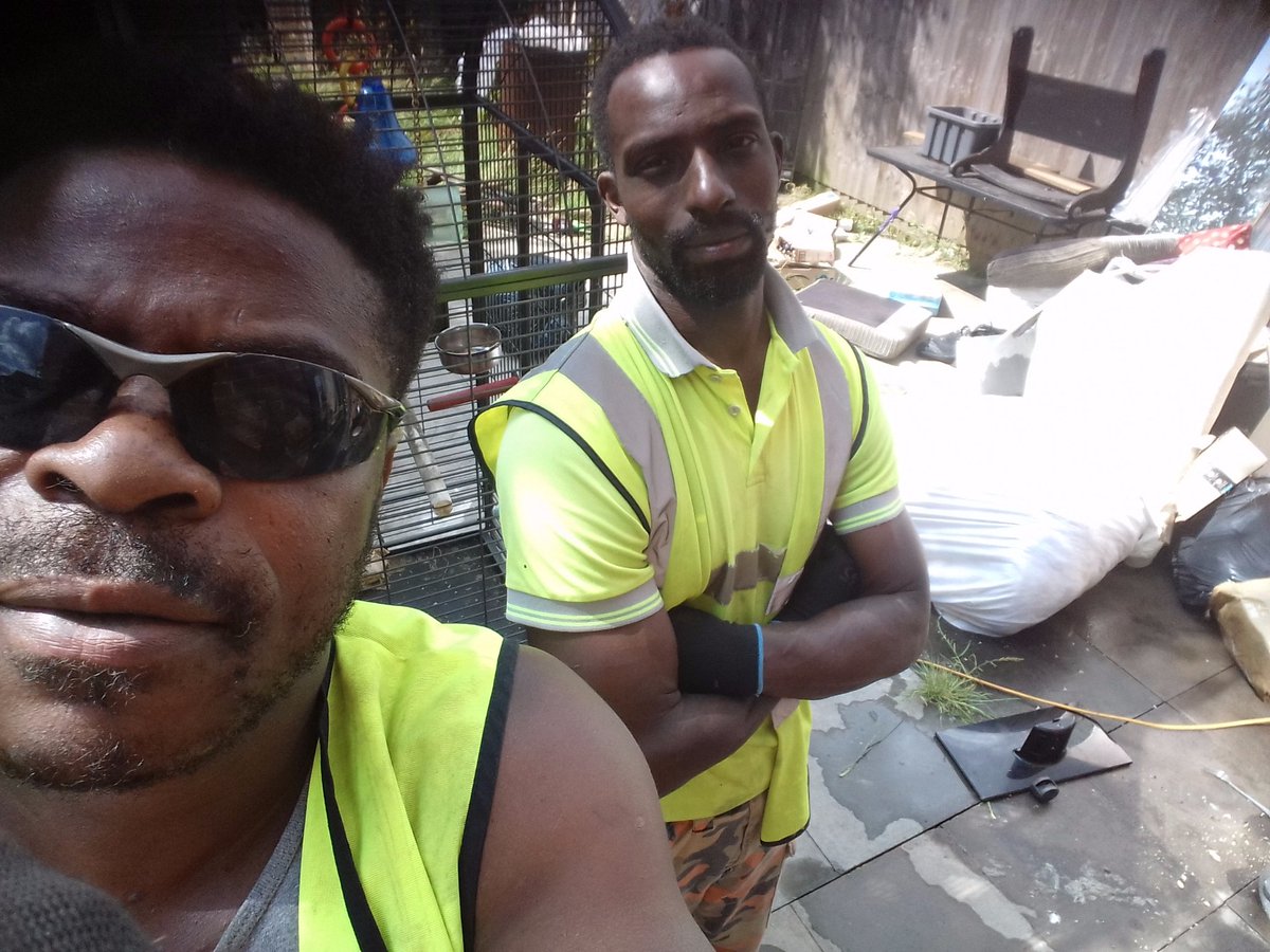 youngtrepreneu1's tweet photo. Guys out already on the 2nd job for day &amp; still 2 to go. This is why we  know youth will benefit from our mentoring projects showing them work can be fun and exciting with a sense of #Freedom #LetsGetBusy #MenInBlack #CreatingOpportunitiesForYouth #HelpingYOUtoHelpYOUth 👊😎💯 https://t.co/p6qzXceJGS