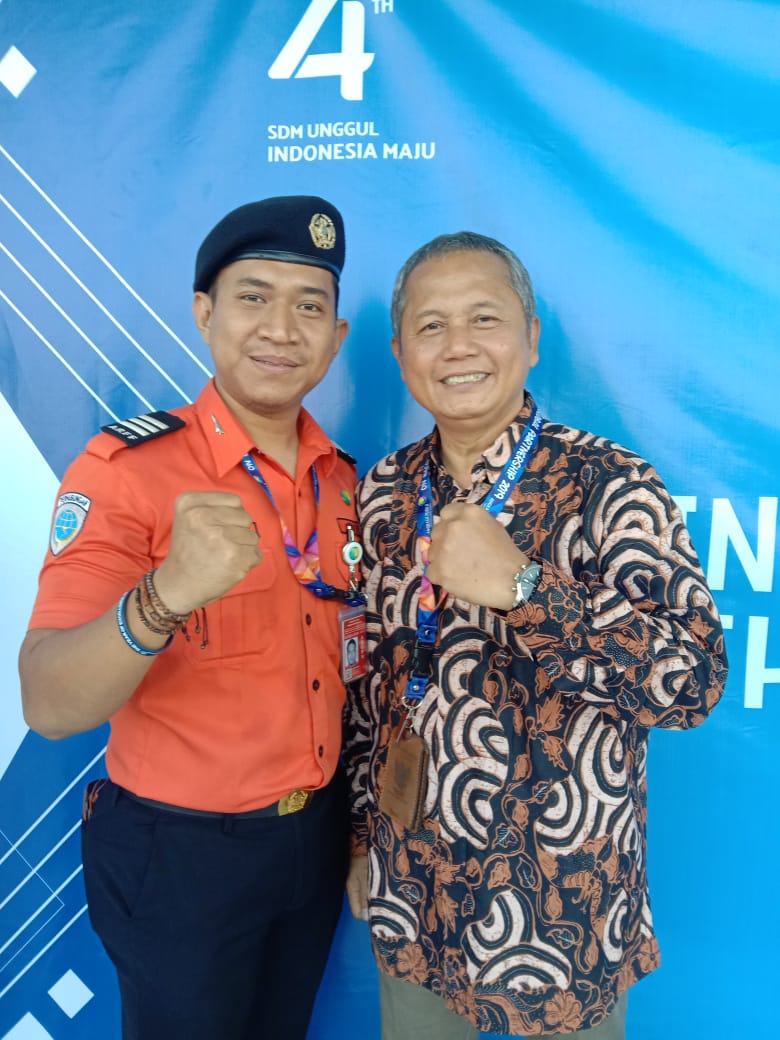 isfanrinaldi's tweet image. W/Pak EGM @kertajati_ap2 😊
•
•
#AngkasapuraAP2_35
#35Anniversary
#Angkasapura2