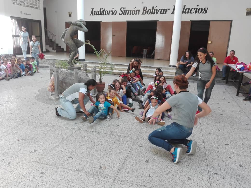 culturaTru's tweet photo. #Enimágenes || Niños y niñas trujillanos disfrutaron del primer día en el Plan Vacacional #CulturaEnVacaciones https://t.co/uThVmWSjTO