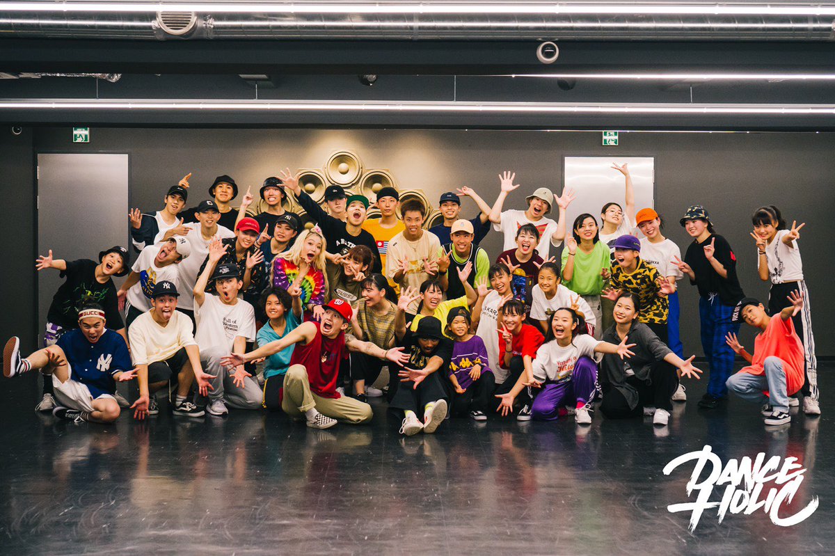 dance11holic's tweet photo. 8月10日に行われたKAITA &amp; TATSUKI WS集合写真です！
参加した皆さまへプレゼント🎁
参加した皆に届けー☀️ https://t.co/dyNxNrfZgN