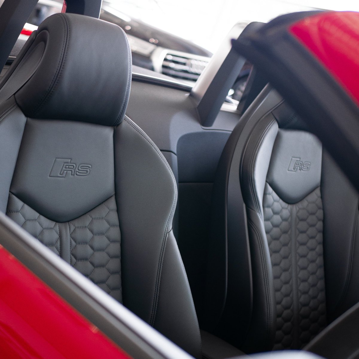 The TTRS Roadster.
'Born on the track, built for the road' 🏎
#TTRS #quattro #roadster #audi