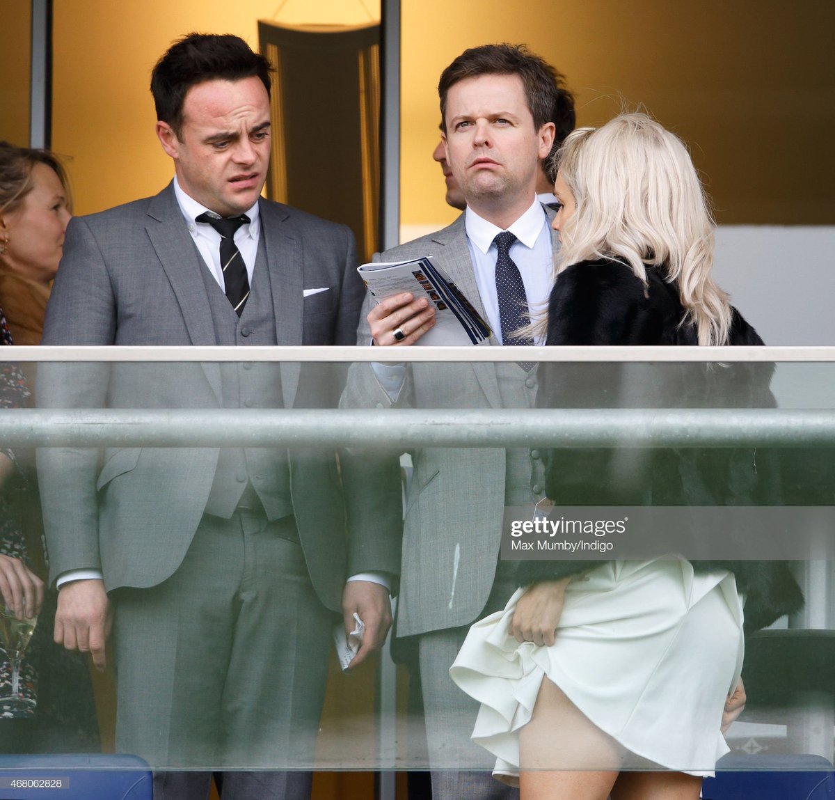 FMJDRTBMGIRL1's tweet photo. #IStandWithAntAndDec
The facial expression of the two,I can't stop laughing😂😂😂
@antanddec https://t.co/6hiHtIZUnn