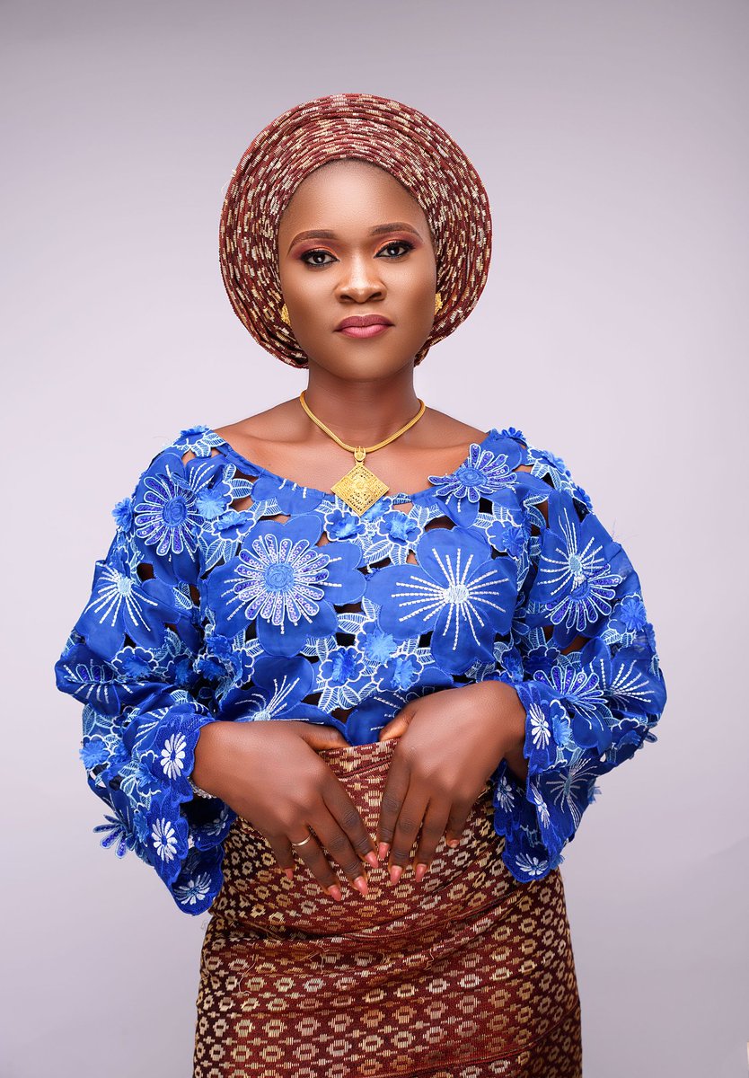 sheddysundayy's tweet photo. 📸 @sheddysundayy
IG:@s_mukka
Fb:Shedrach Mukka Sunday Model:@Ellahtalks
#pictureoftheday
#beauty #portrait #yoruba #TuesdayThoughts #TuesdayMotivation #kaduna
#arewatwitter
#arewamodel https://t.co/9TtHsdayDp