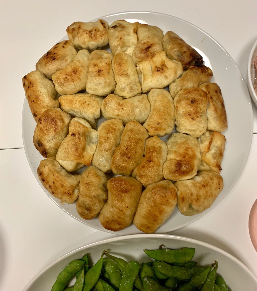 ホワイト餃子高島平店