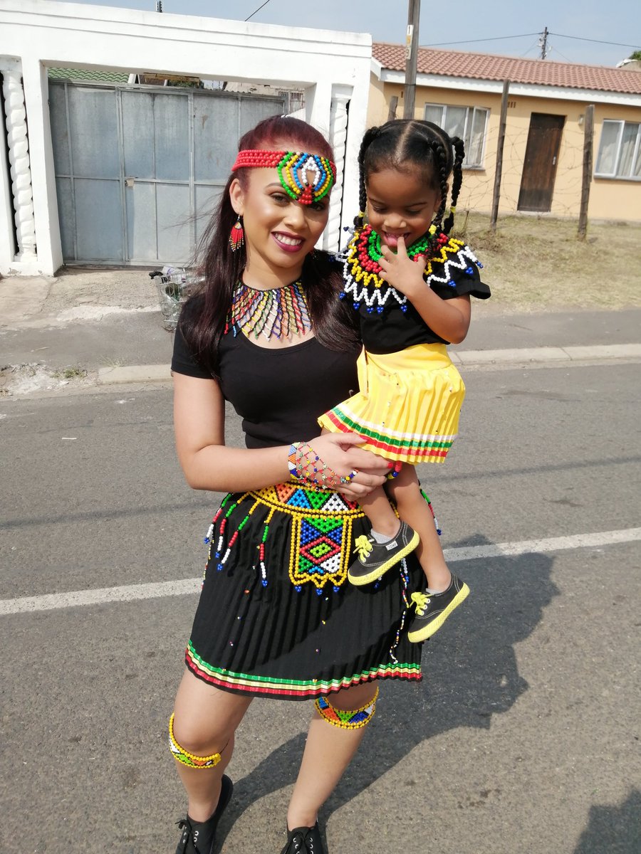_trisha89_'s tweet photo. #WeddingThings #Cultural #Diversity #ZuluGirls #TraditionalThings 😍❤️🎉🥂💗💍 https://t.co/5ohfNHrj79